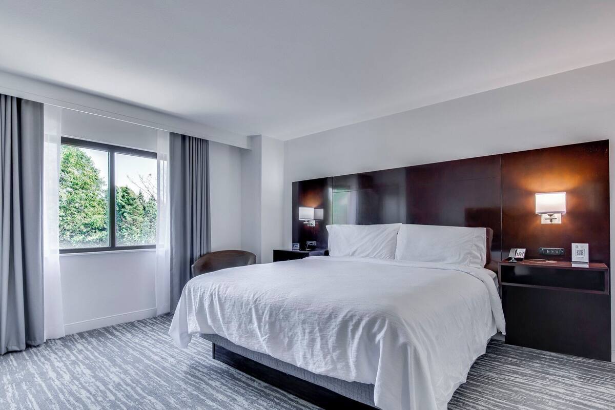 1 chambre, literie de qualité supérieure, couette en duvet d'oie