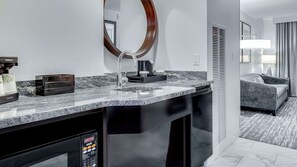 Room, 2 Queen Beds, Accessible (Mobility & Hearing, Roll-in Shower)
