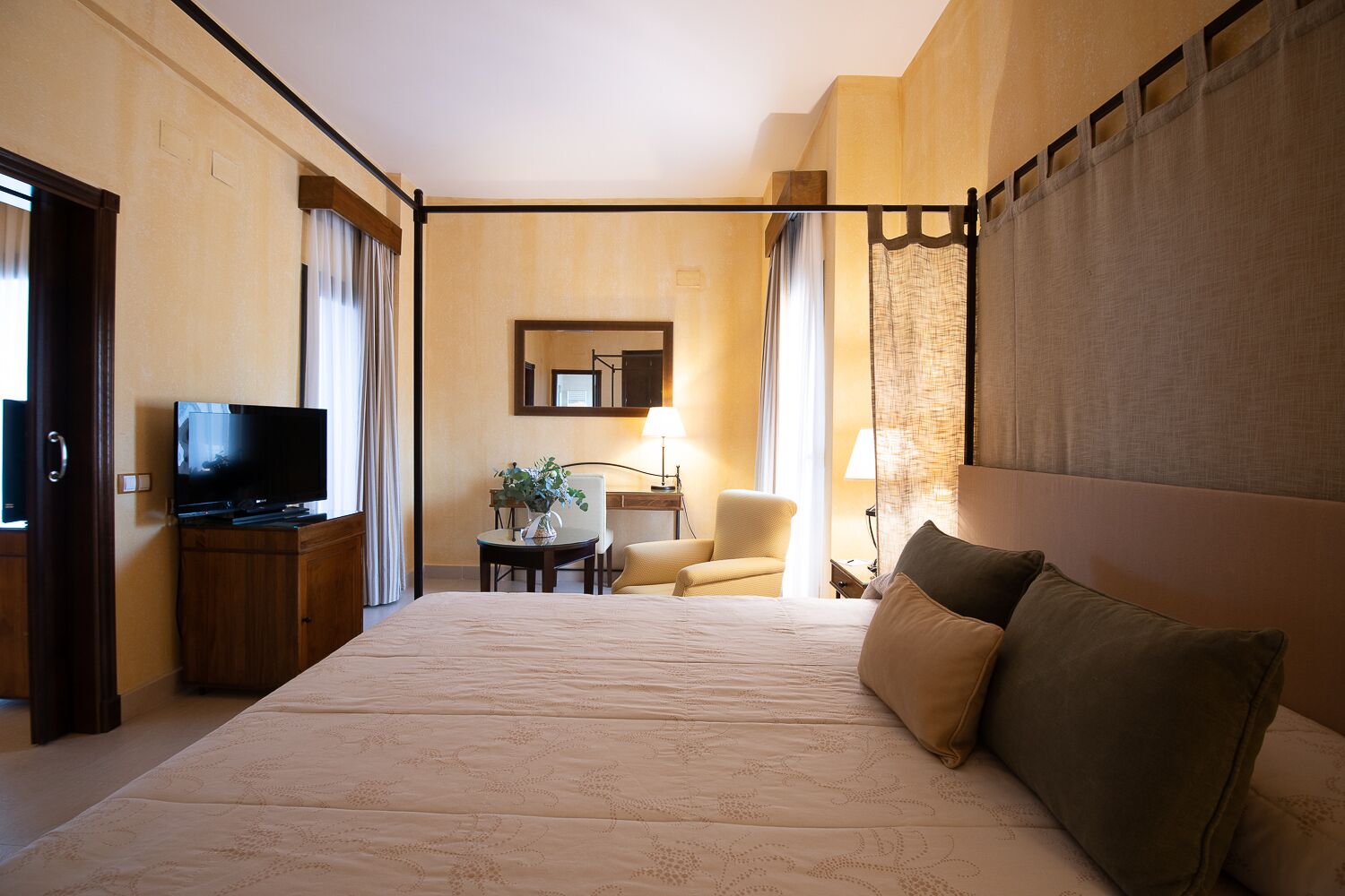 1 bedroom, minibar, in-room safe, desk