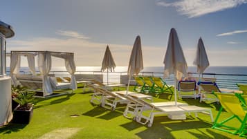 Sundeck