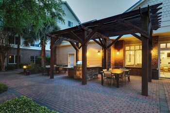 Patio, balcany or terrace at Homewood Suites by Hilton Charleston - Mt Pleasant