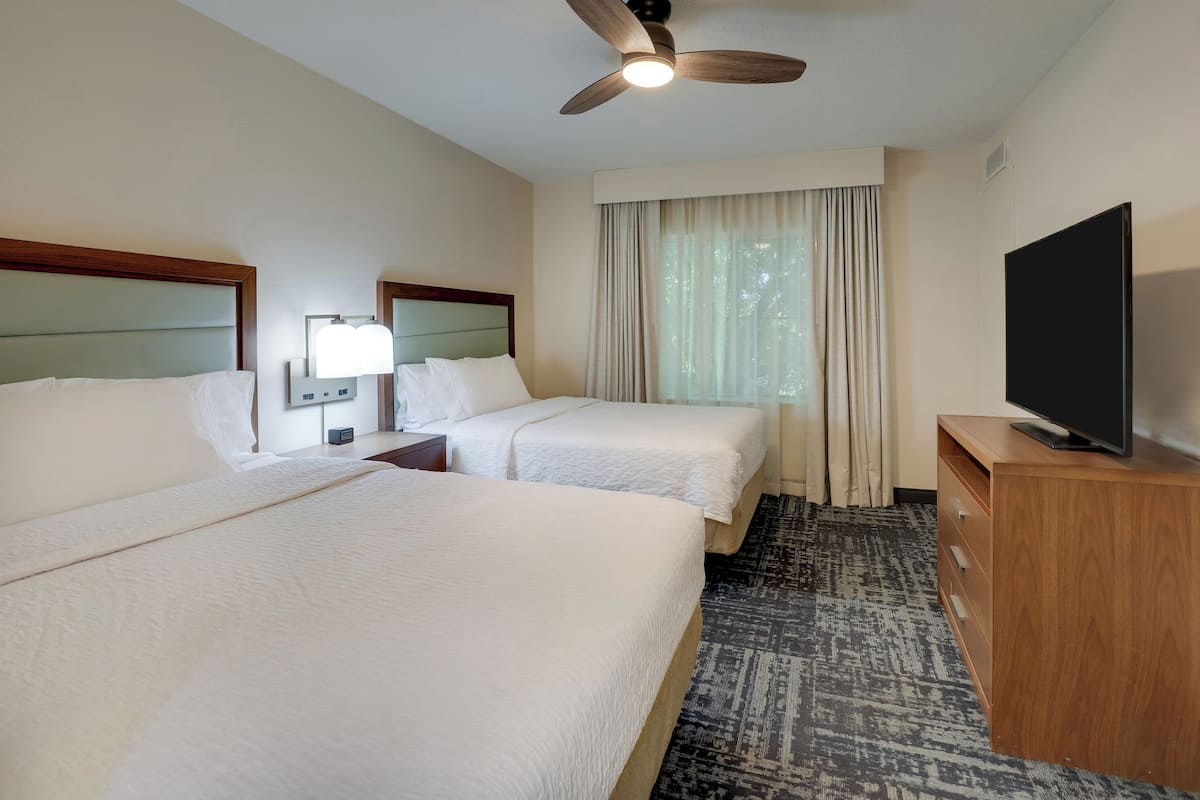 Suite, 2 Queen Beds, Accessible (Hearing)