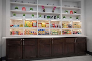 Snack bar - Homewood Suites by Hilton Cleveland-Solon (Solon)