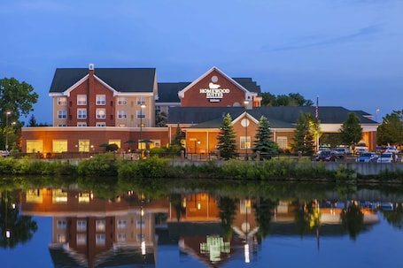 Exterior. Homewood Suites by Hilton Cleveland-Solon