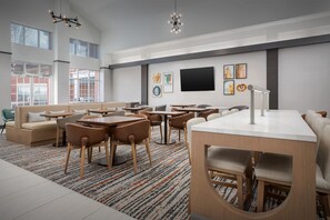 Breakfast area - Homewood Suites by Hilton Cleveland-Solon (Solon)