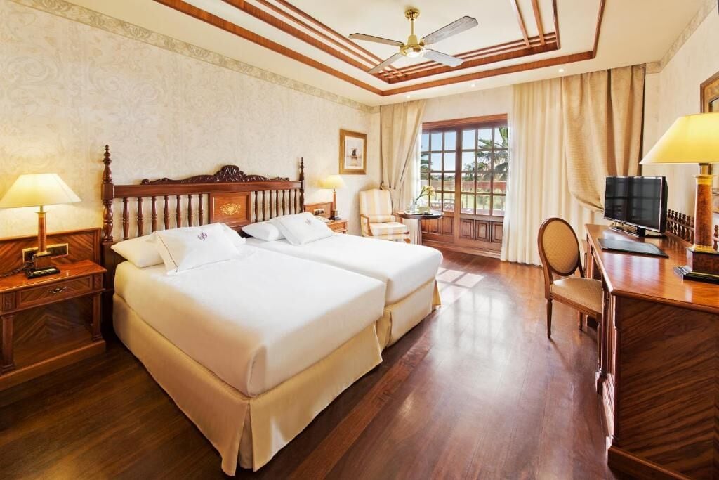 Minibar, in-room safe, desk, blackout curtains
