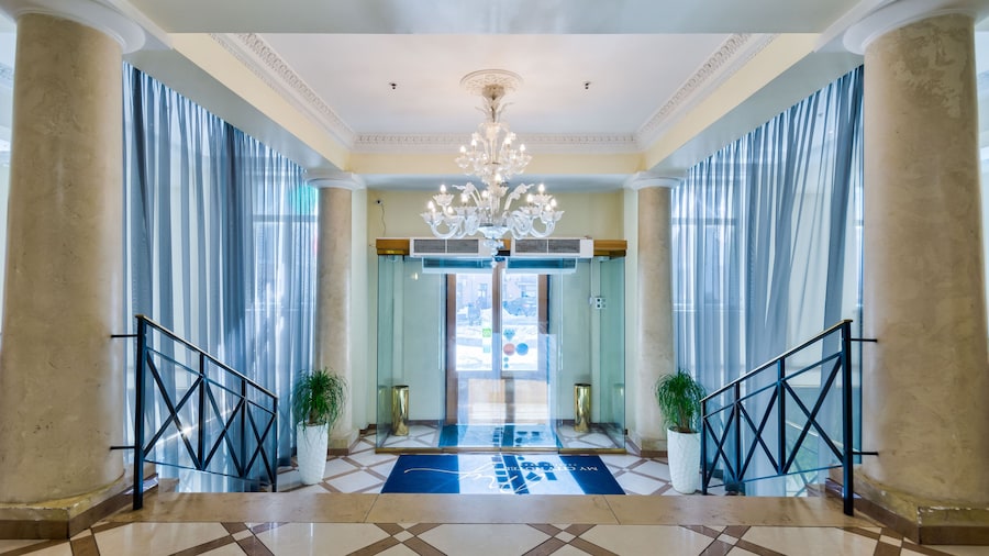 My City Hotel
