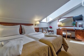 1 chambre, coffres-forts dans les chambres, bureau