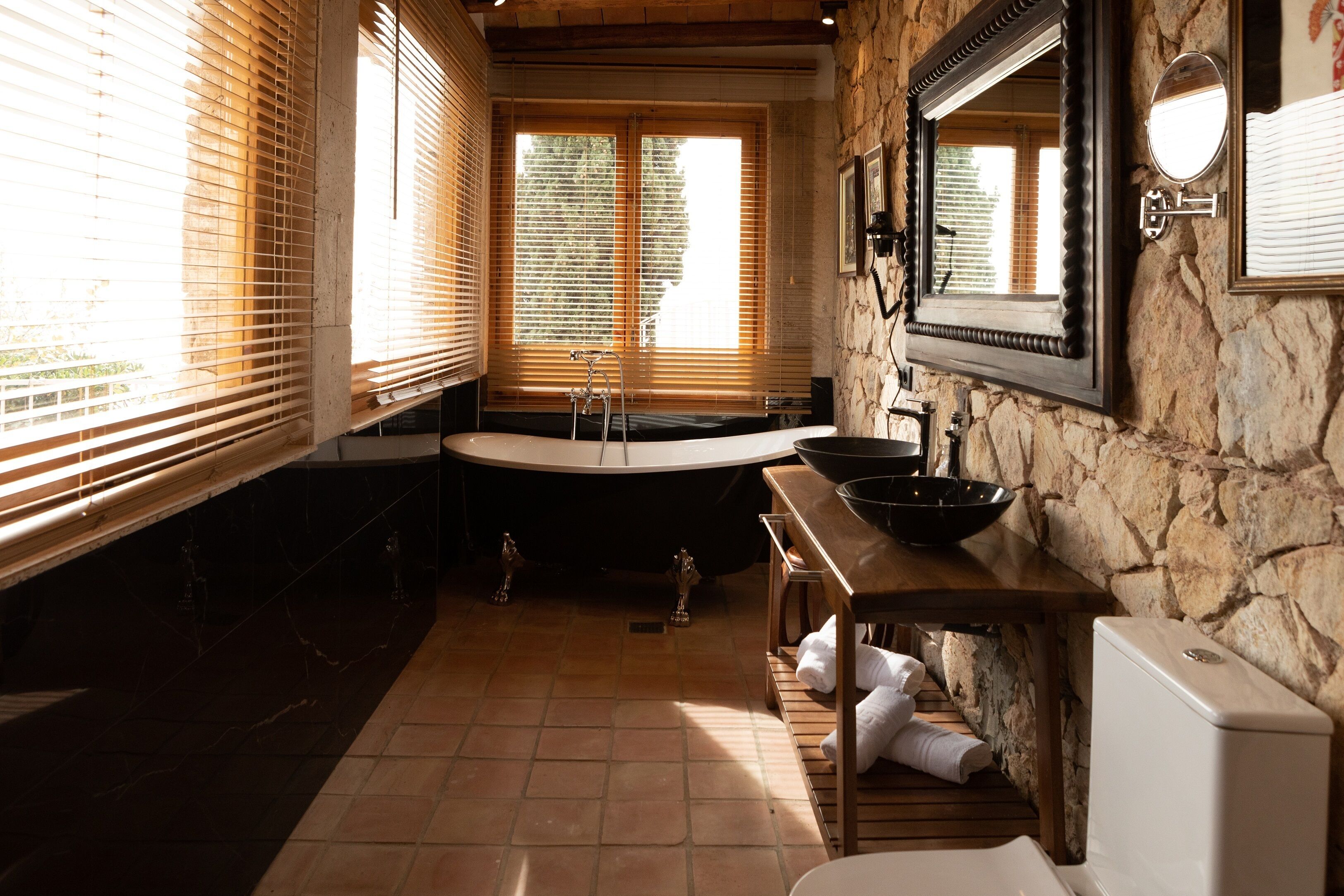 japanese suite | bathroom | free toiletries, hair dryer, towels