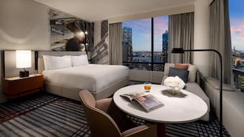 Quarto panorâmico, 1 cama King, vista para o porto | Roupas de cama premium, camas com colchões pillow-top