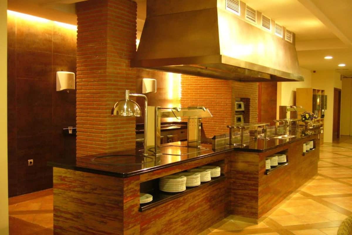 daily buffet breakfast (eur 14 per person)