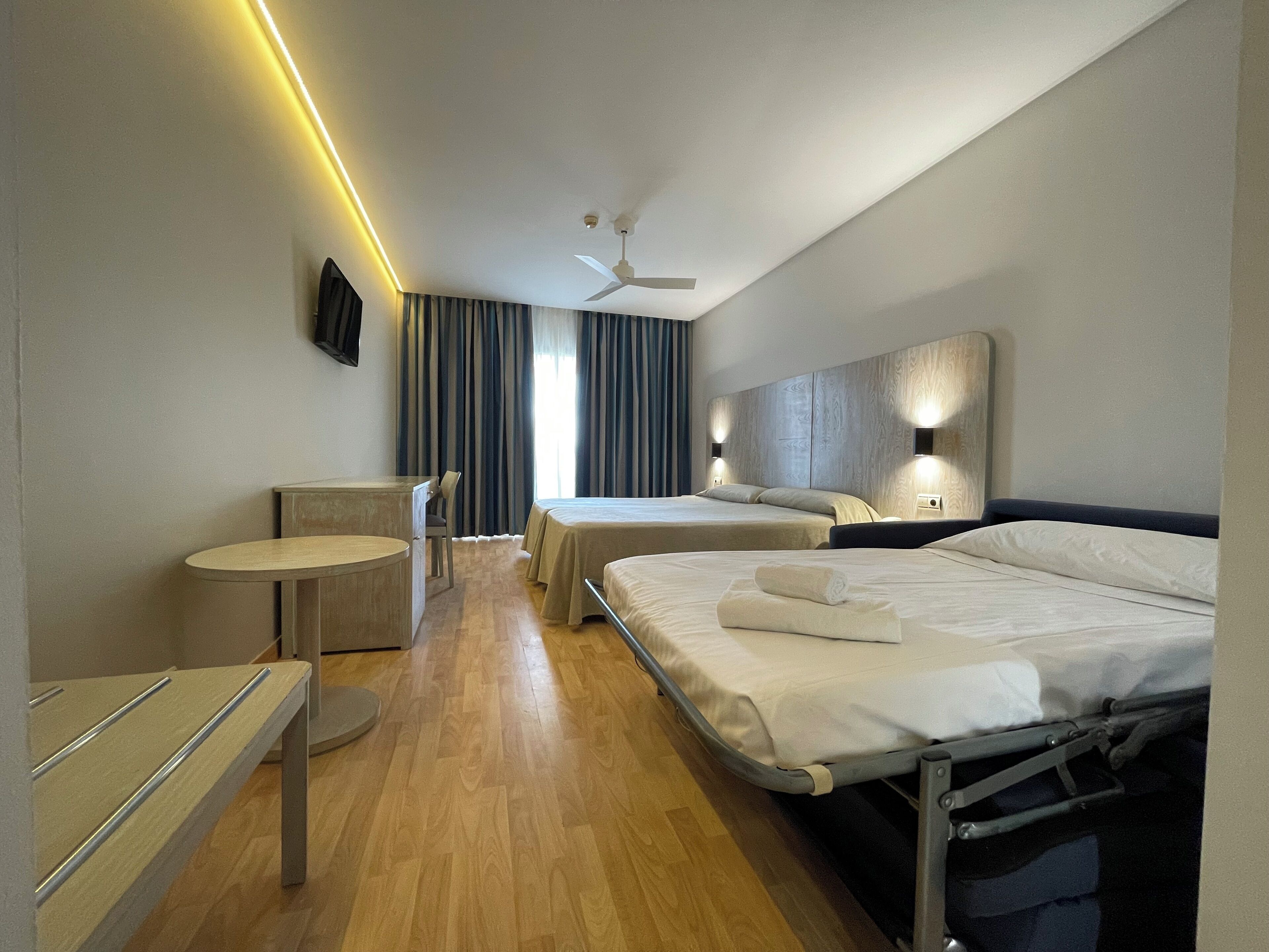 1 bedroom, in-room safe, individually furnished, desk