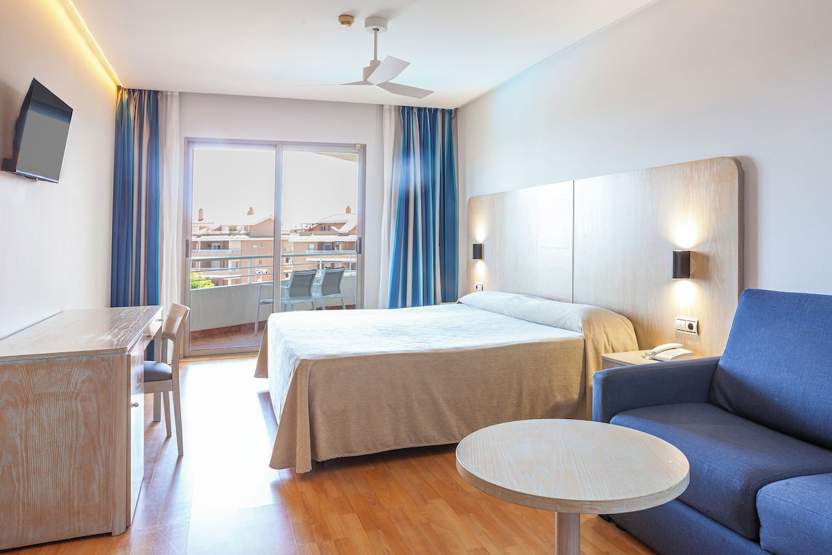 Coffres-forts dans les chambres, ameublement personnalisé, bureau