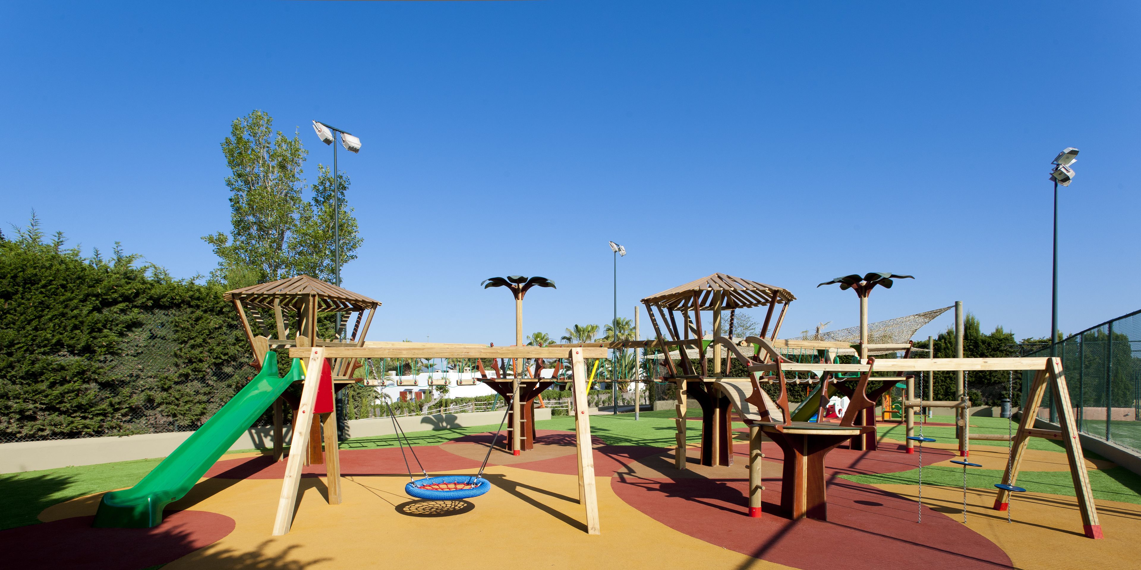 children’s play area – outdoor