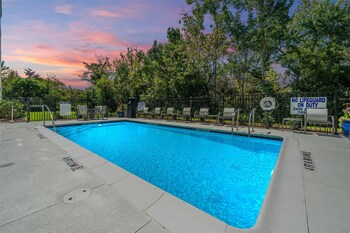 Outdoor pool at Hilton Garden Inn Charleston Airport