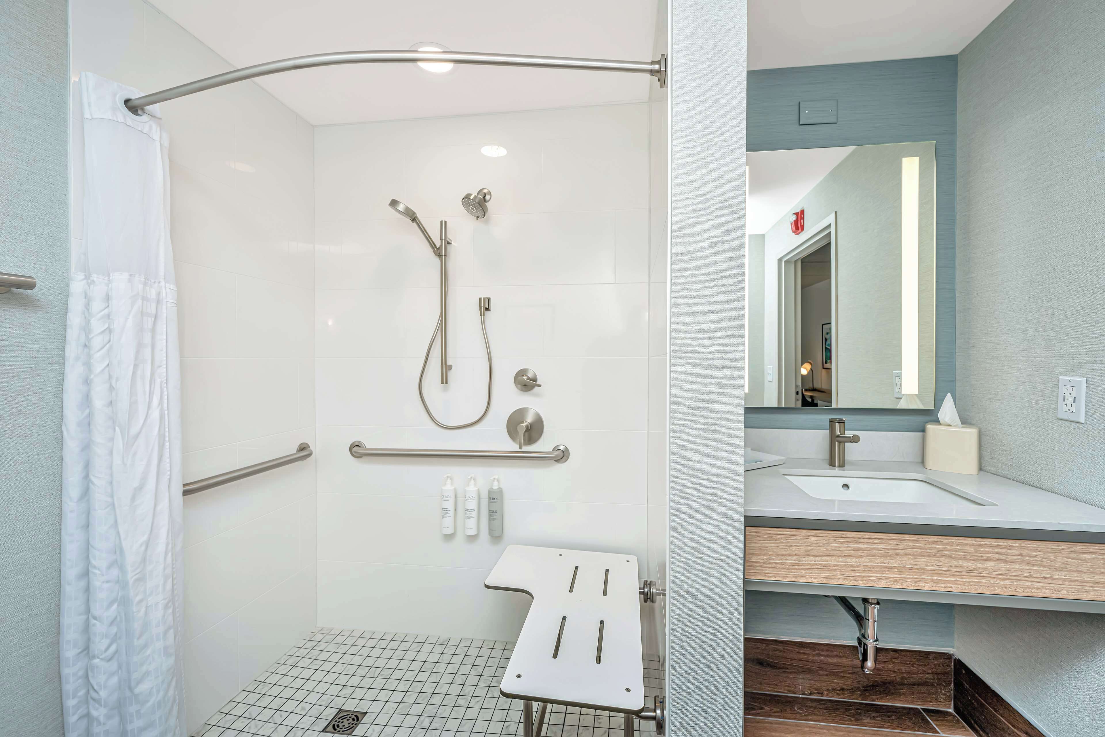 room, 1 king bed, accessible | bathroom | free toiletries, hair dryer, bathrobes, towels