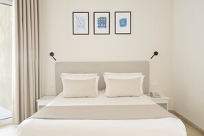 Ropa de cama hipoalergénica y minibar 