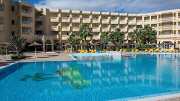 ์ค๋ด ์์์ฅ, ์ผ์ธ ์์์ฅ, ์์์ฅ ํ๋ผ์, ์ผ๊ด์ ์์