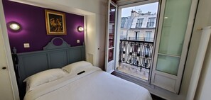 Bureau, Wi-Fi gratuit, draps fournis