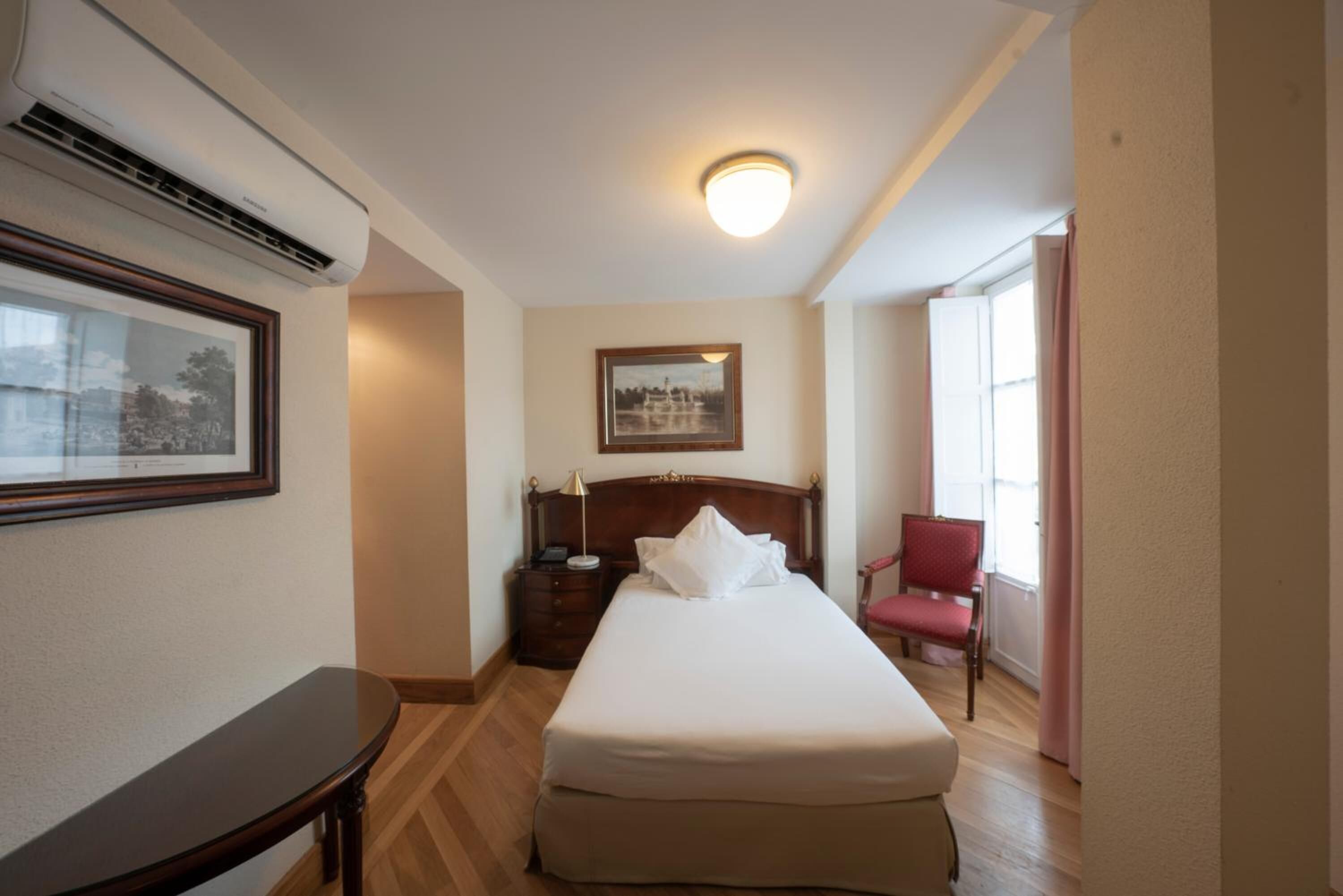 Photo - Miranda & Suizo