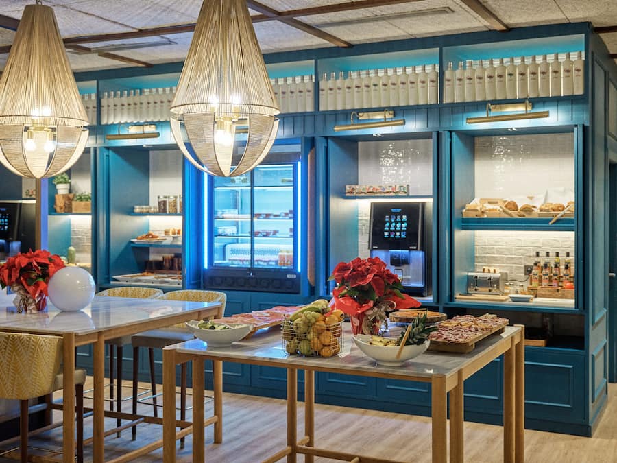 Daily buffet breakfast (EUR 22 per person)