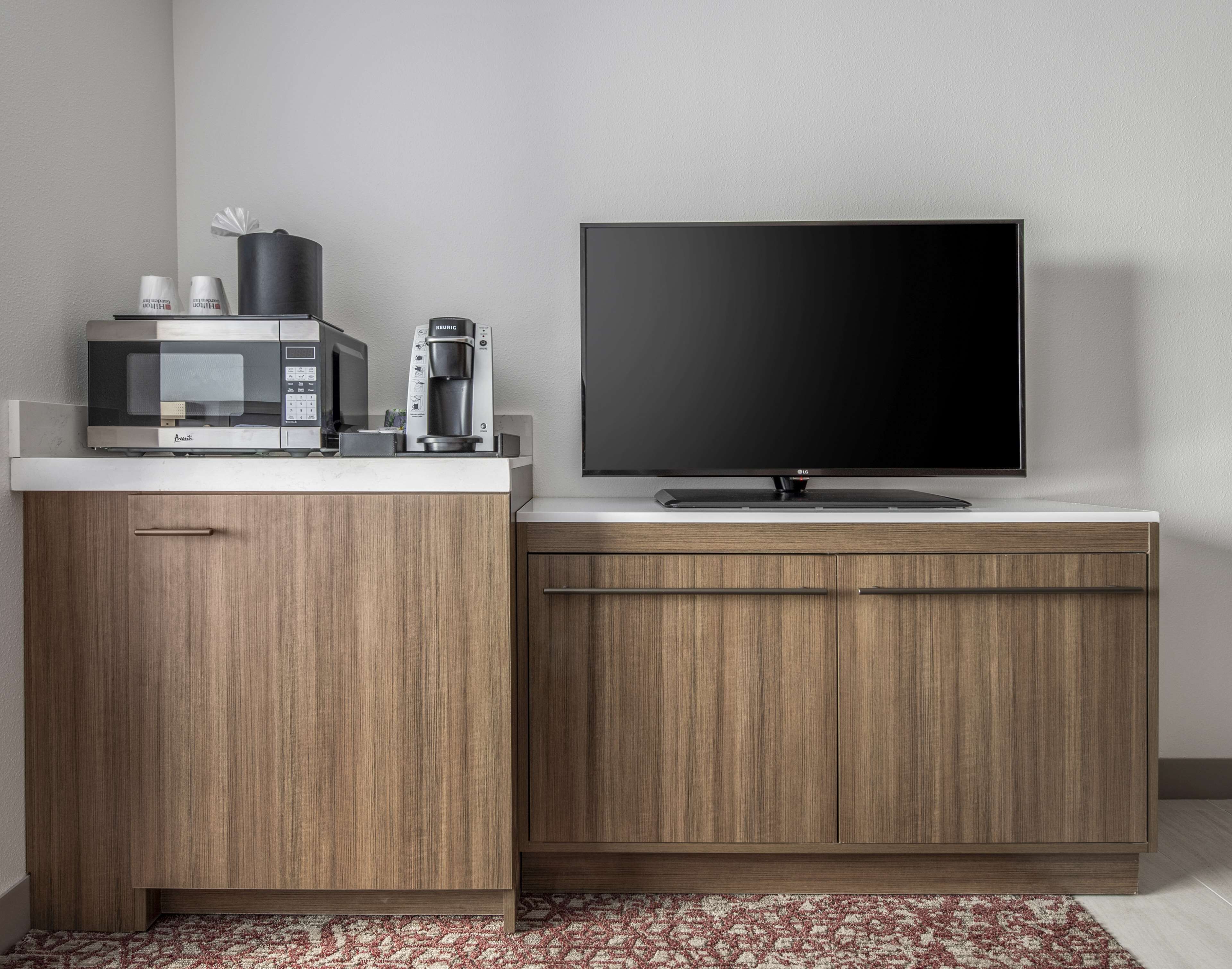 in-room safe, iron/ironing board, cots/infant beds, rollaway beds