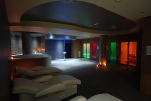 Sauna, Whirlpool, Dampfbad, Körperbehandlungen