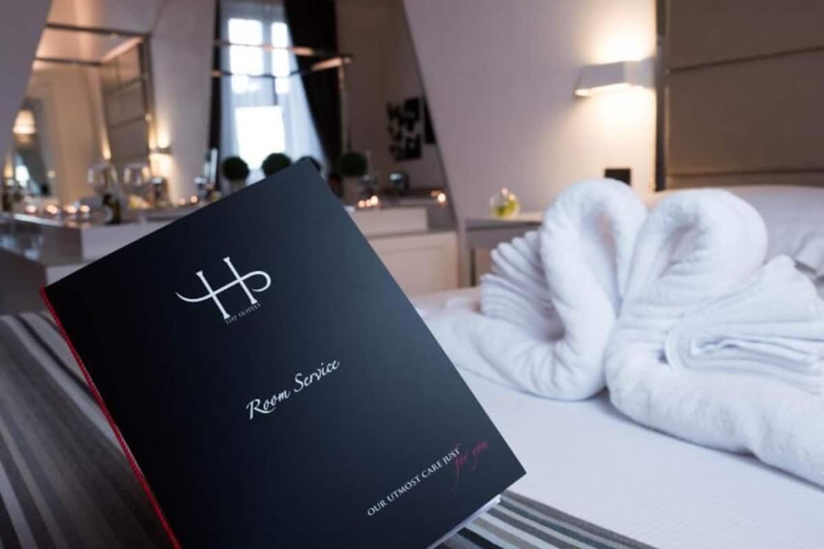 1 yatak odası, kaliteli yatak takımı, minibar, odada kasa