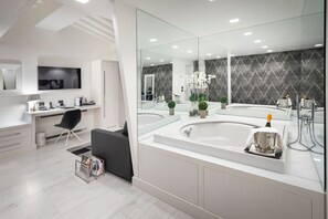Superior-Suite | Eigener Whirlpool
