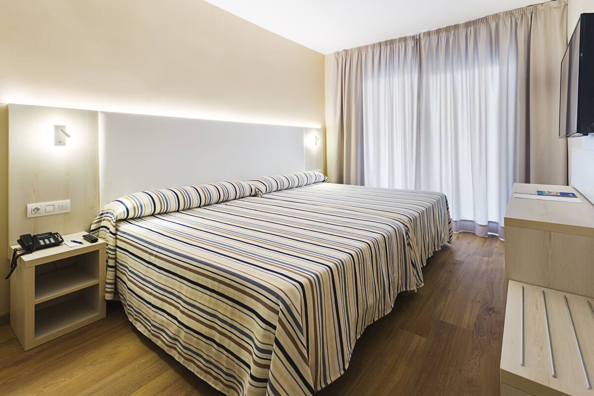 Minibar, in-room safe, desk, blackout drapes
