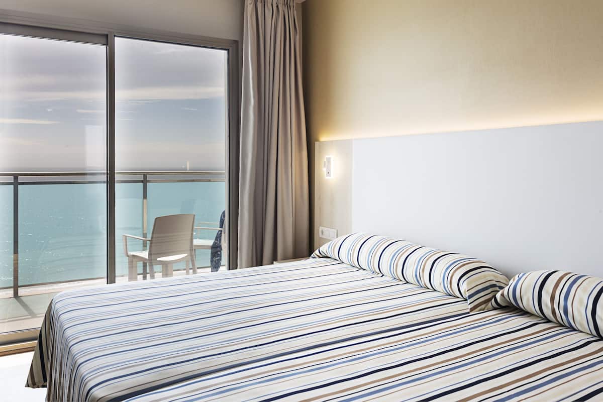 Minibar, in-room safe, desk, blackout drapes