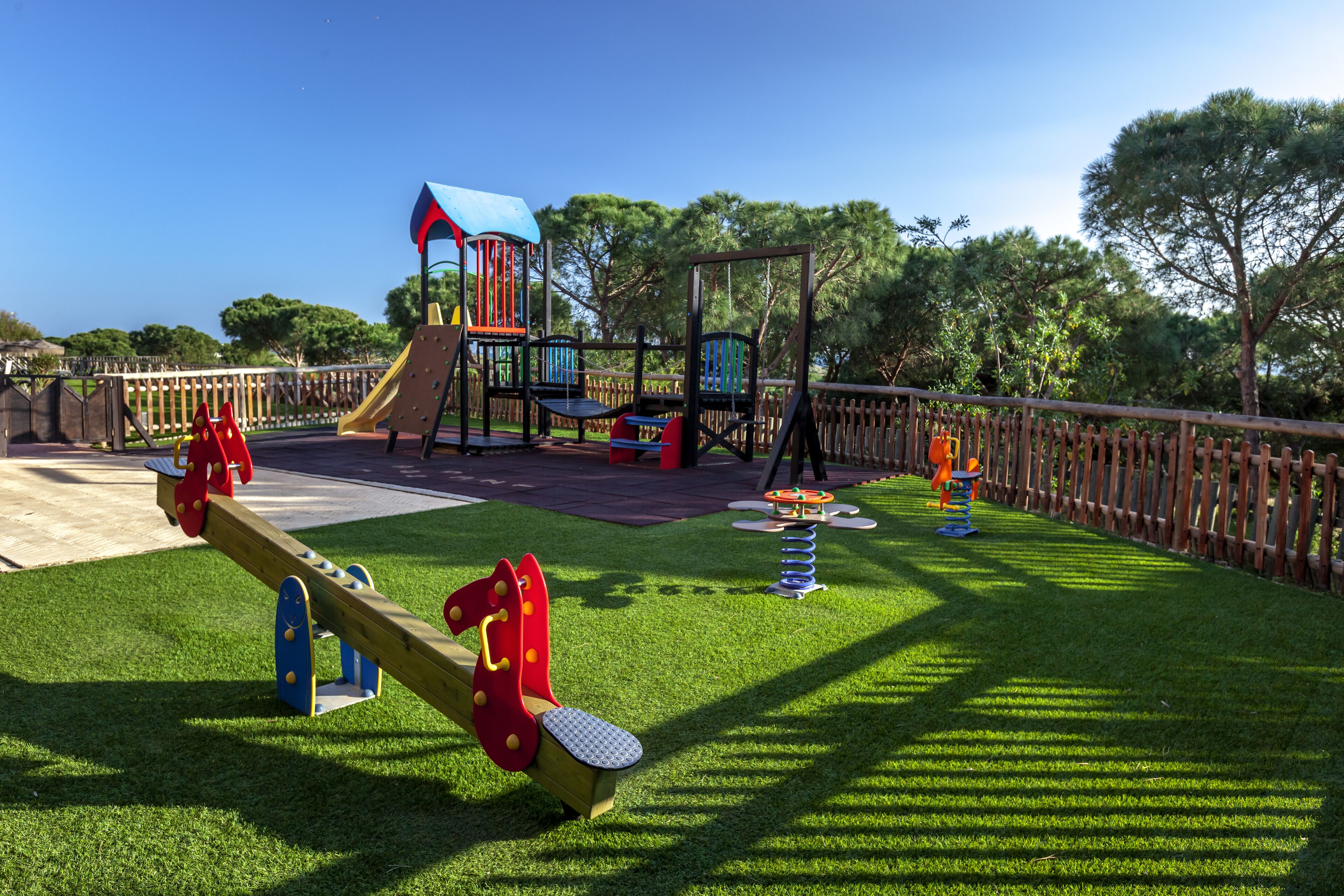 children’s play area – outdoor