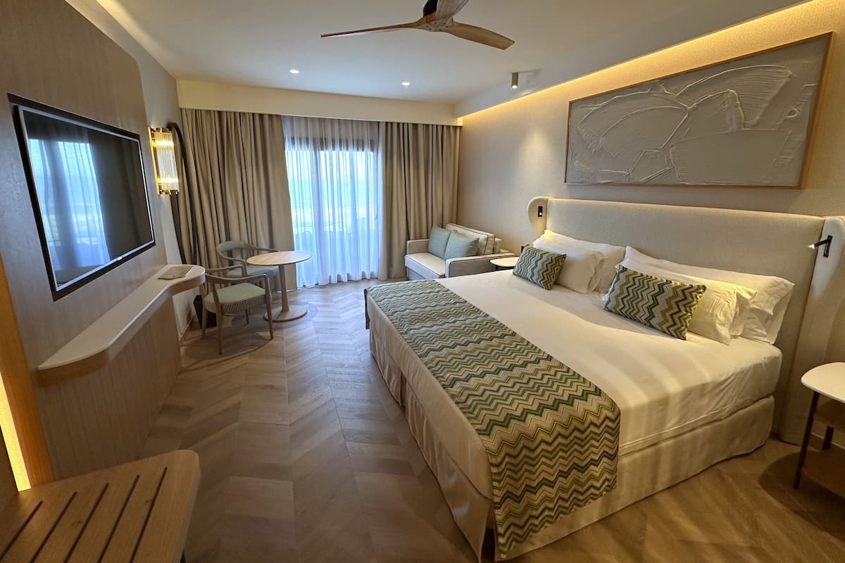 Minibar, in-room safe, desk, blackout curtains