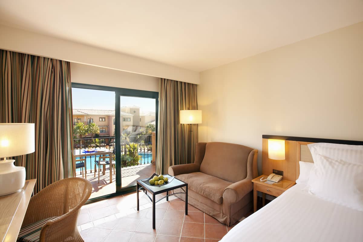 Minibar, in-room safe, desk, blackout drapes