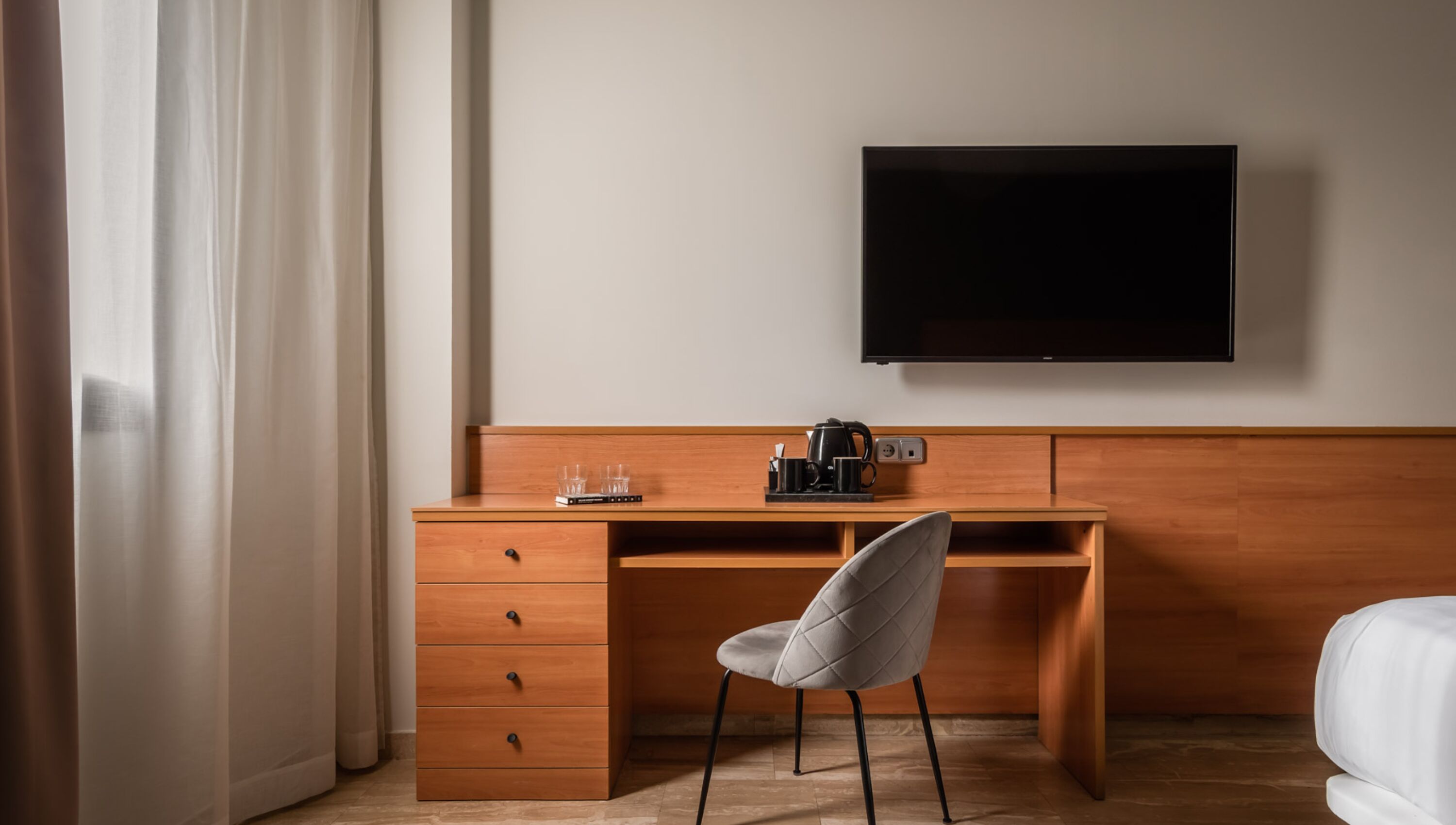 1 bedroom, hypo-allergenic bedding, in-room safe, desk