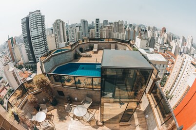 Golden Tower Pinheiros by Fênix Hotéis