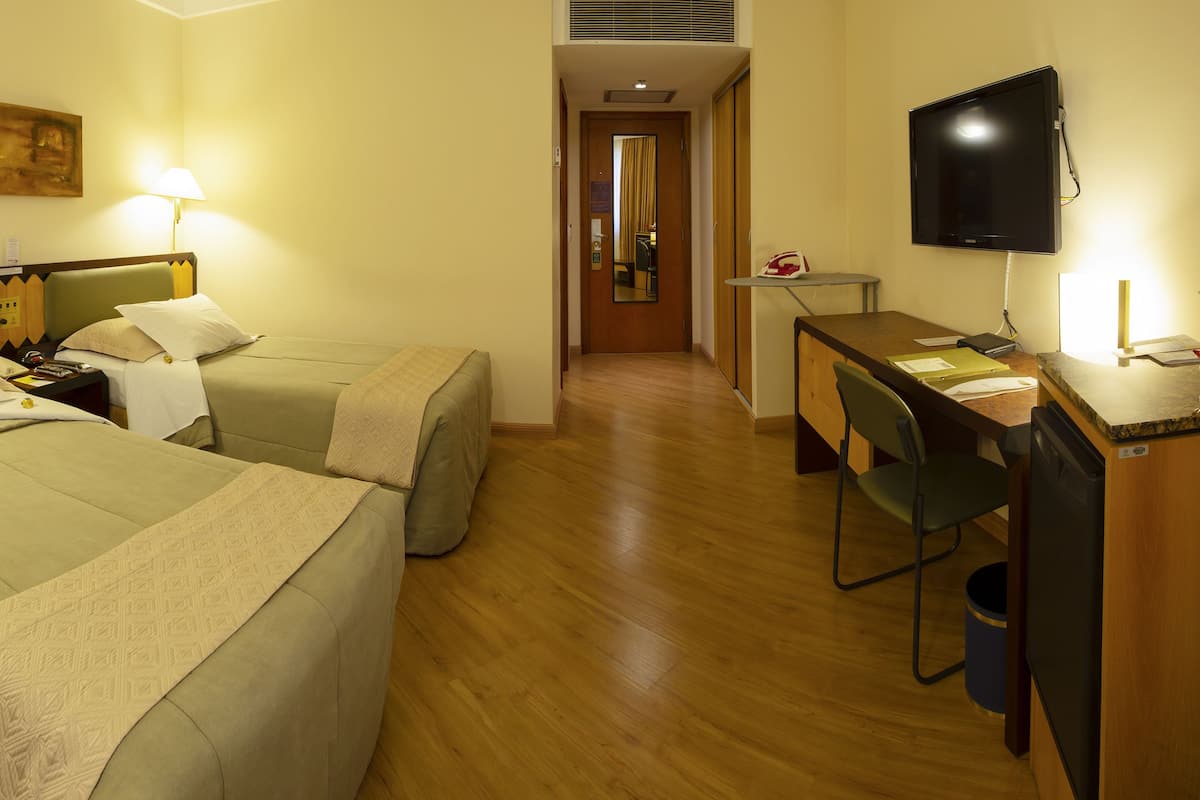 Premium Room, 2 Single Beds | Premium bedding, minibar, in-room safe, desk