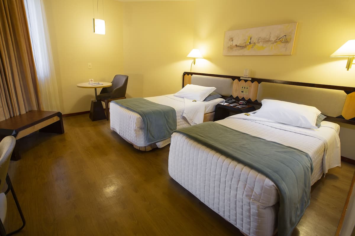 Standard Room, 2 Single Beds | Premium bedding, minibar, in-room safe, desk