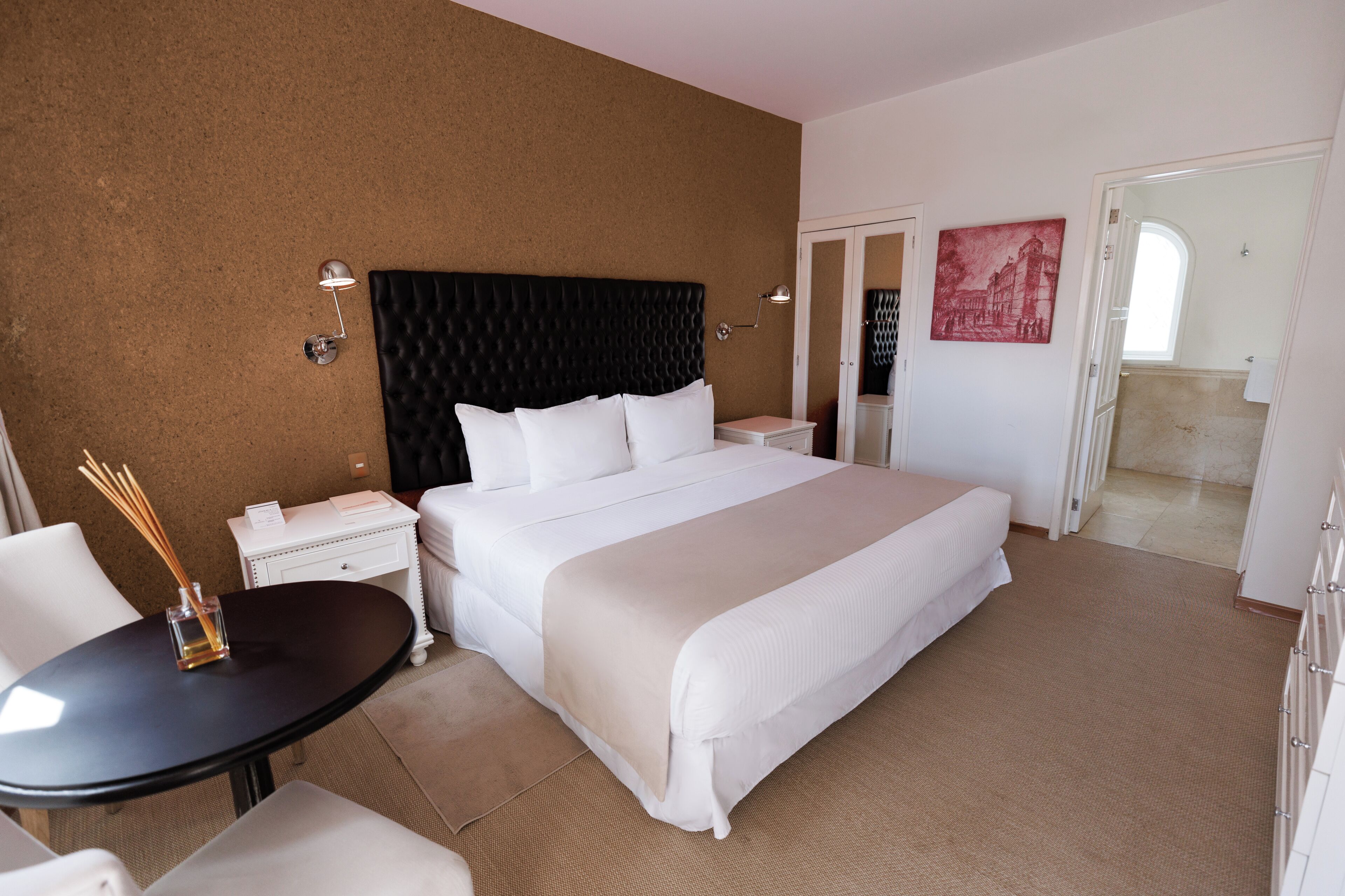 Junior Suite | Premium bedding, down duvets, Select Comfort beds, in-room safe