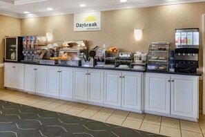 Desayuno continental gratuito y diario