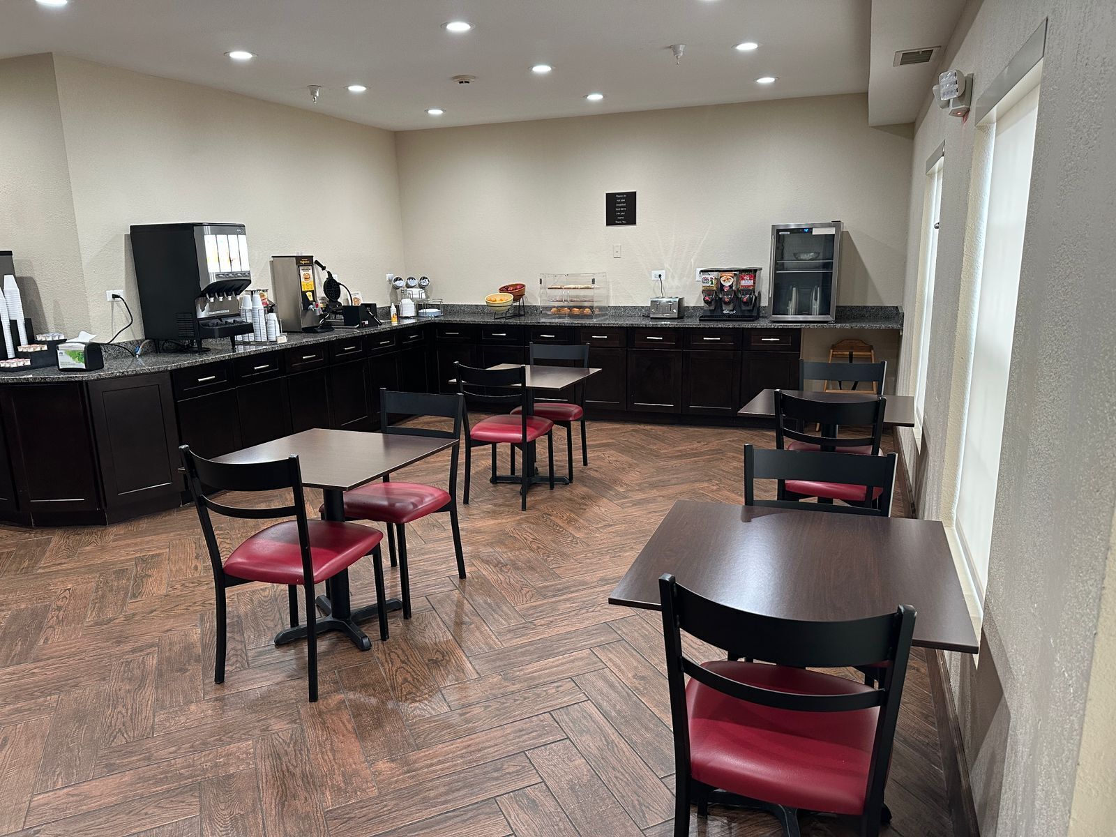 Free daily continental breakfast