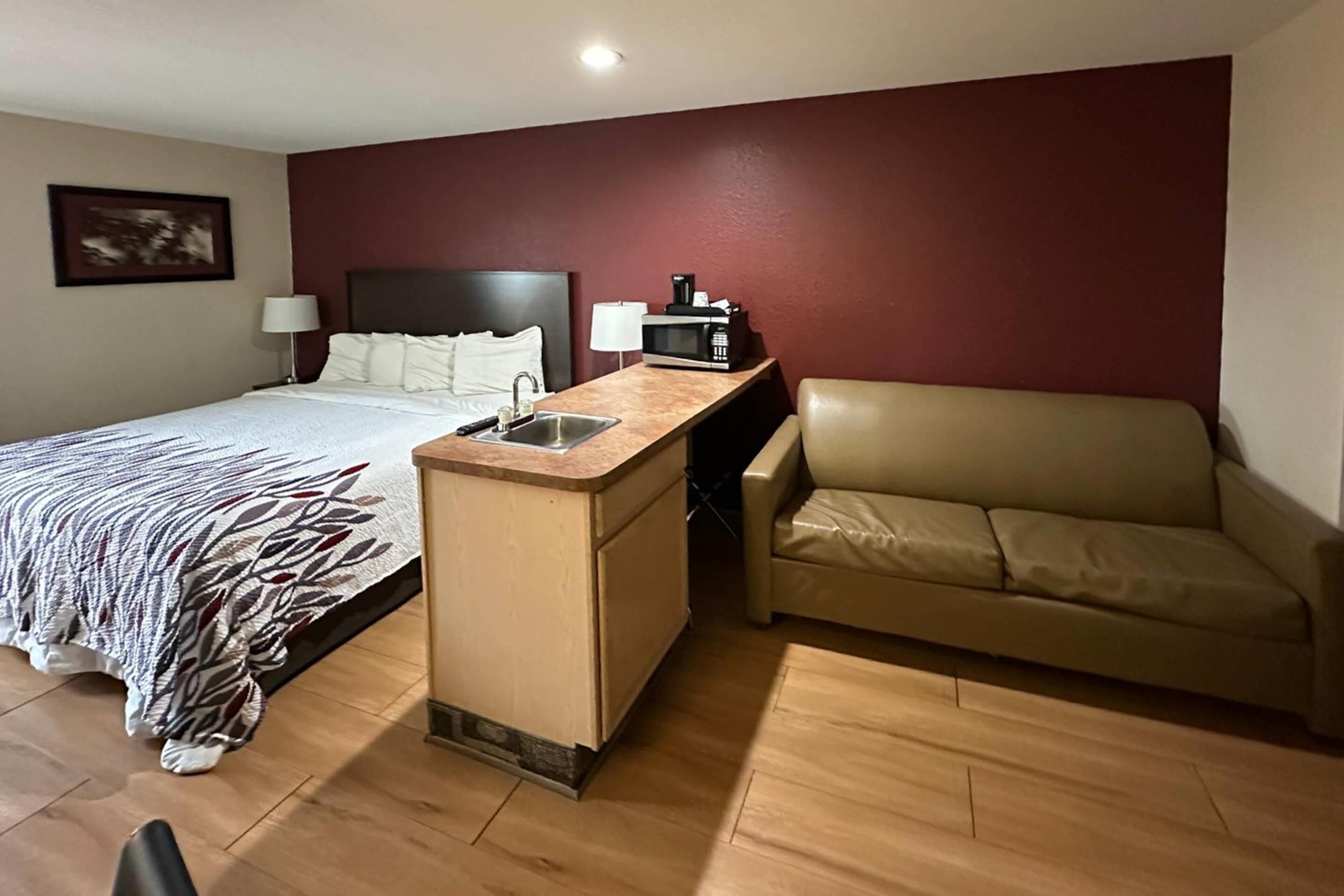 Suite, Multiple Beds, Non Smoking | Egyptian cotton sheets, premium bedding, desk, laptop workspace