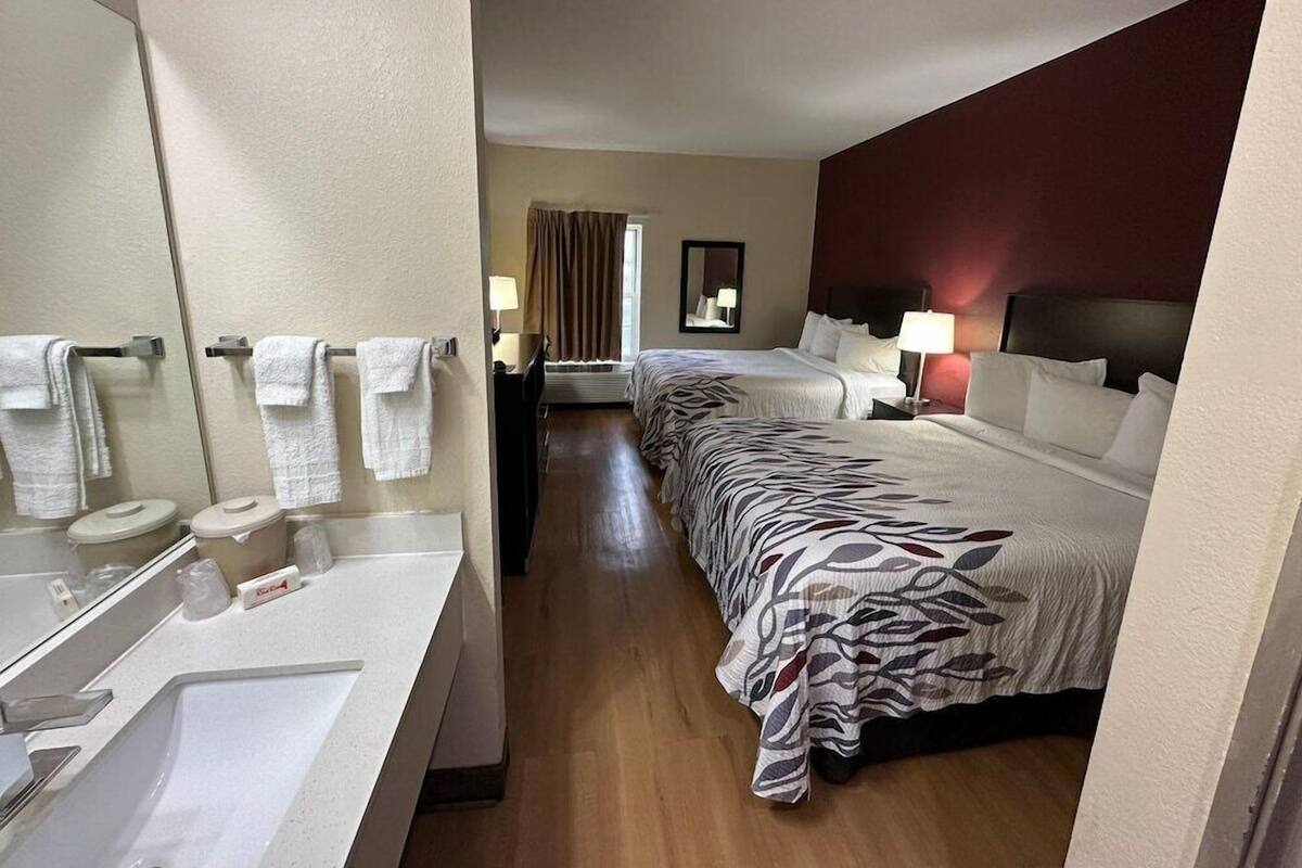 Egyptian cotton sheets, premium bedding, desk, laptop workspace
