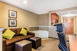 Suite, Non Smoking, Jetted Tub | Premium bedding, down comforters, pillowtop beds, desk