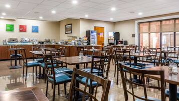 Free daily continental breakfast