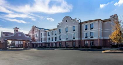 Comfort Inn & Suites Airport - American Way