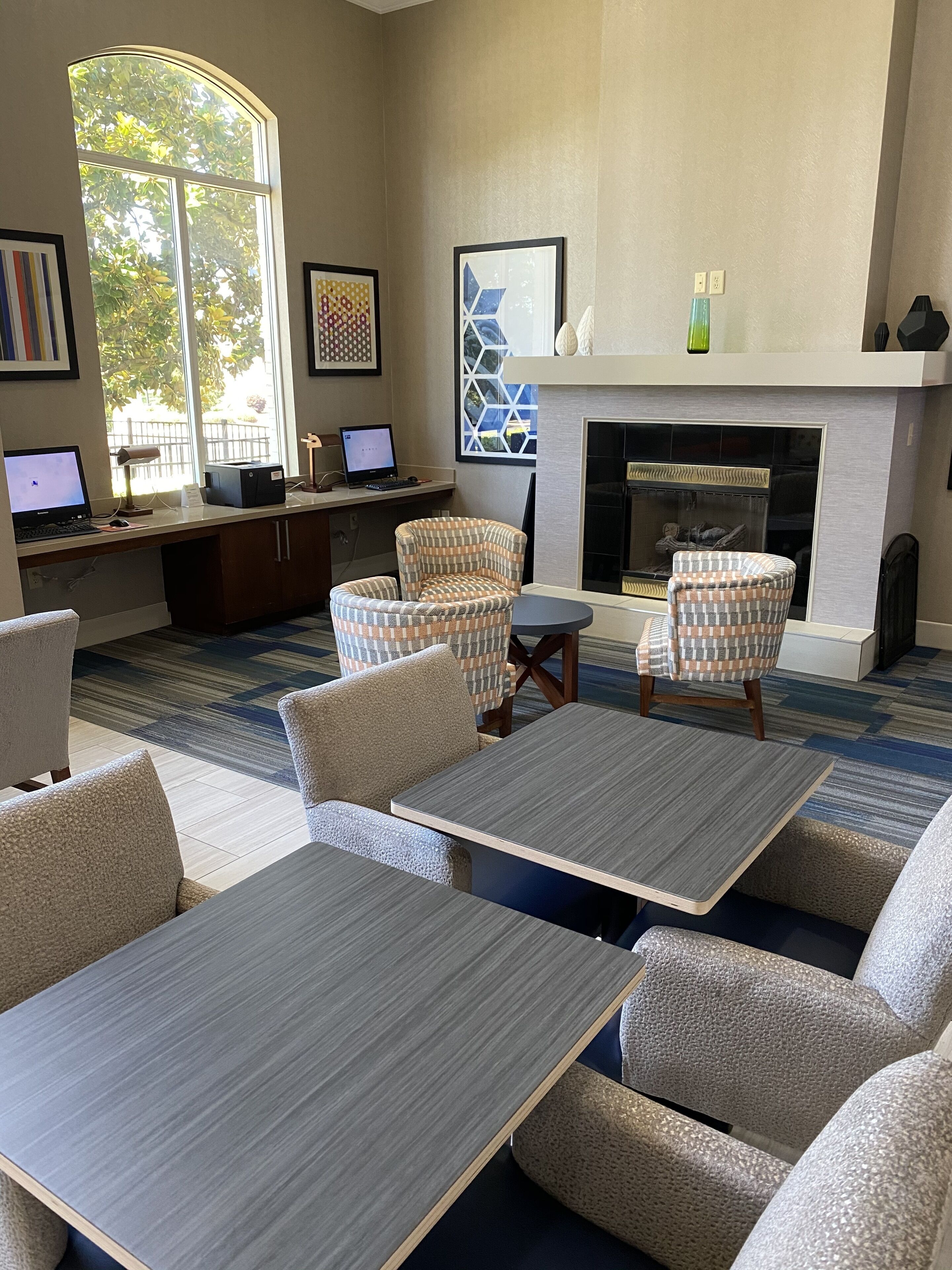 Lobby-Lounge