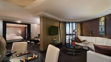 1 bedroom, minibar, in-room safe, desk