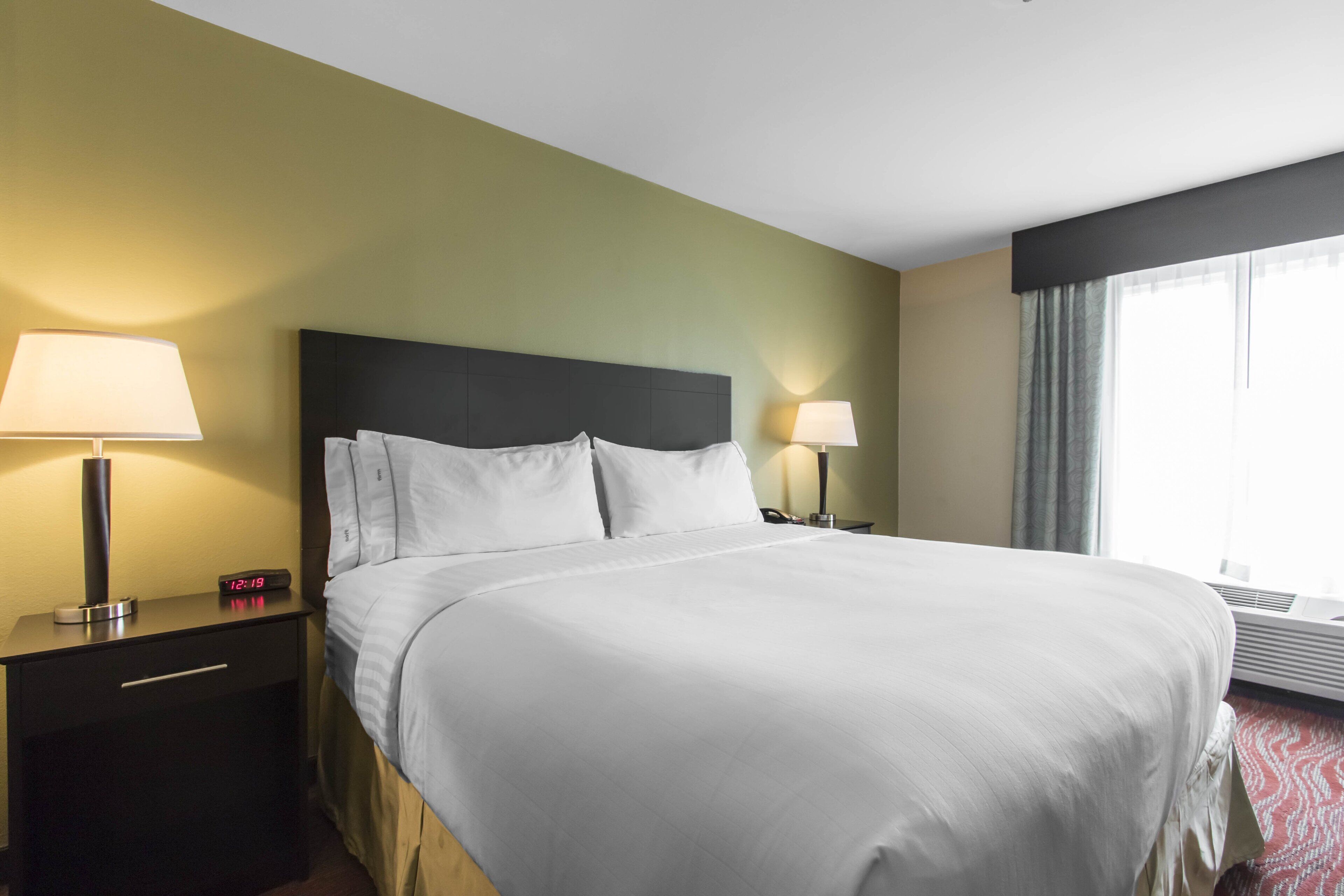Holiday Inn Express Hotel & Suites Cullman, an IHG Hotel Reviews, Deals