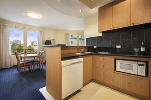 Executive Suite | Private kitchen